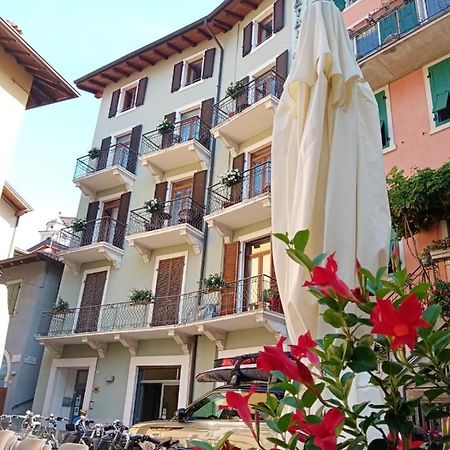 Casa Nataly Bed & Breakfast Torbole Sul Garda Exterior photo